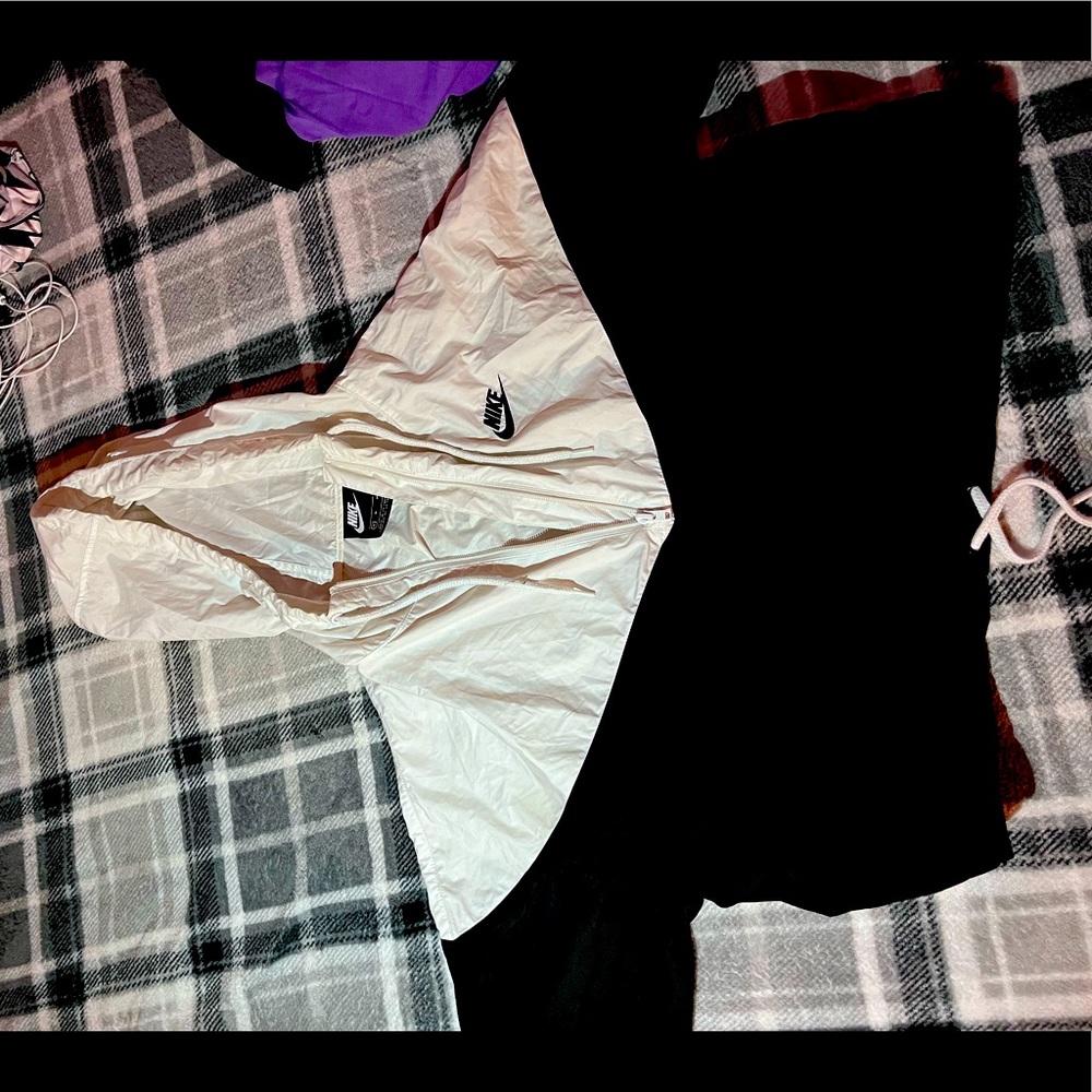 Nike windbreaker